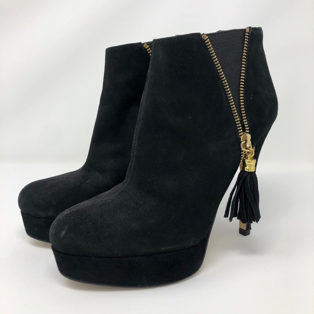 Bebe booties